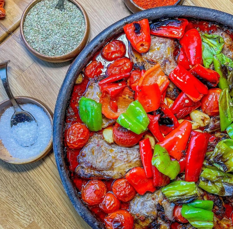 TEPSİDE LEZZETLER / TASTE ON THE TRAY